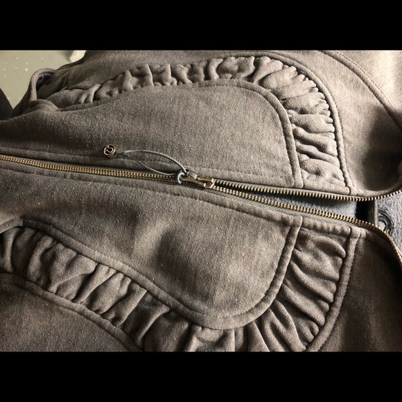 Lululemon Scuba Hoodie | Size 6 - Picture 12 of 12